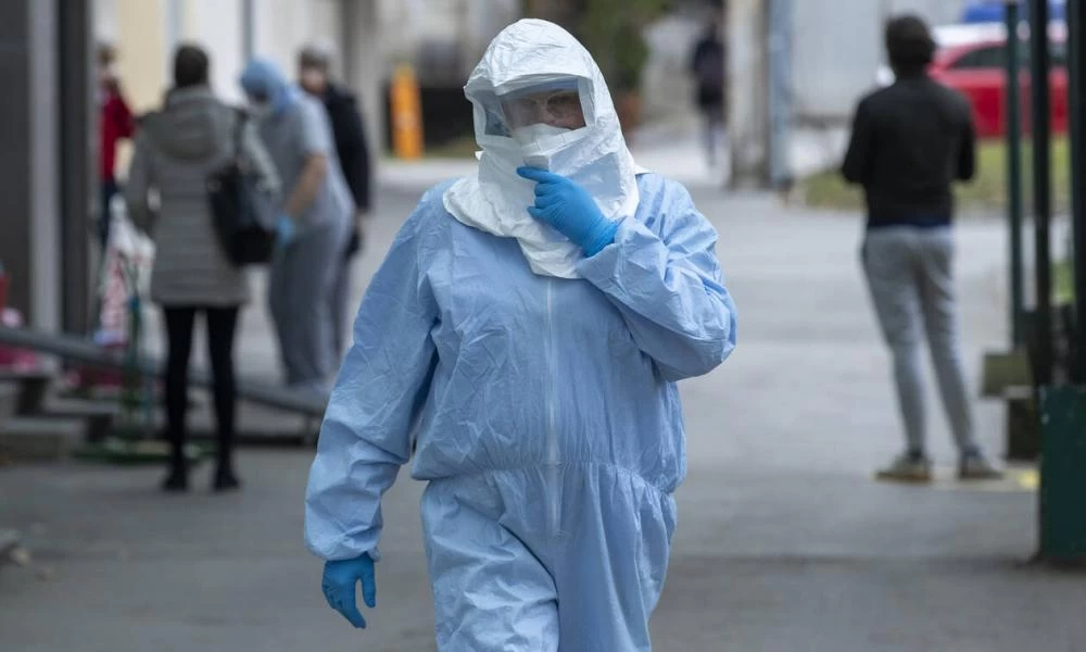 Εφιάλτης με τον κορωναϊό: Εκτιμήσεις για πολλά εγχώρια κρούσματα